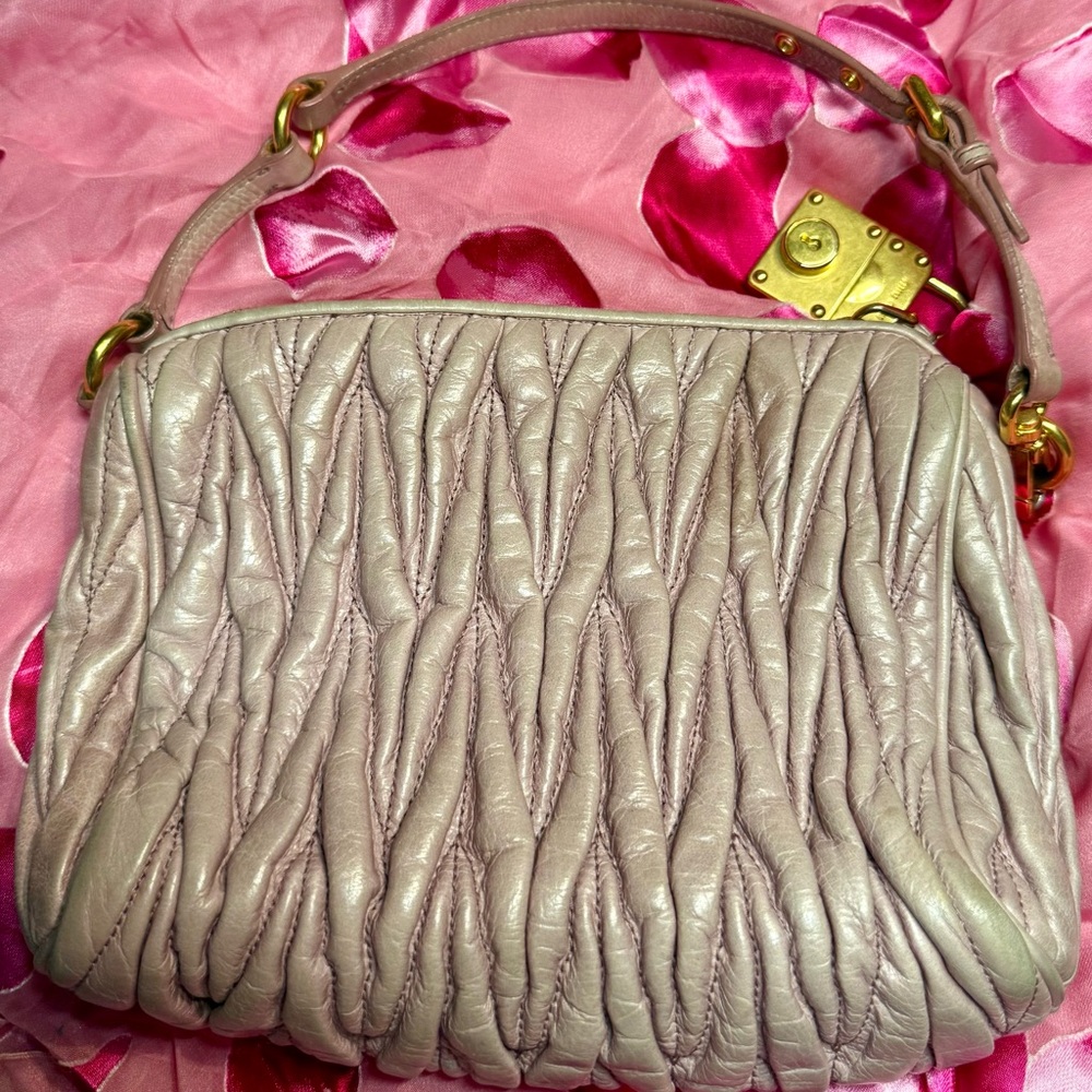 MIU MIU Vitello Lux Matelasse Shoulder Bag - Picture 3 of 3